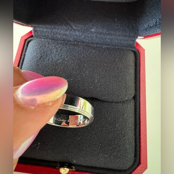 ✨ Cartier d’Amour Wedding Band - Platinum Elegance ✨